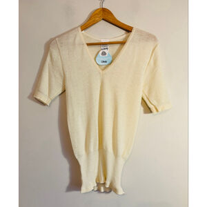Vintage NOS Liberty Wool Pale Yellow V-Neck Short Sleeve Thin Knit Top Size 16